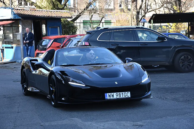 Patryk Vega w Ferrari