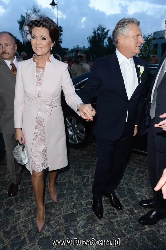 Jolanta Kwaśniewska z mężem na ślubie córki, 2012 rok
