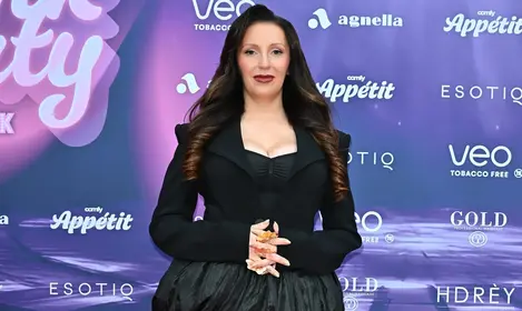 Nowa partnerka Marcina Hakiela wbija szpilę Kasi Cichopek 
