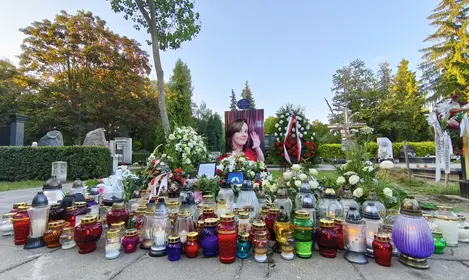 Grób Joanny Kołaczkowskiej pełen wspomnień