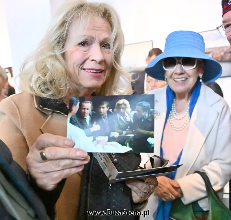 Irena Karel, Emilia Krakowska