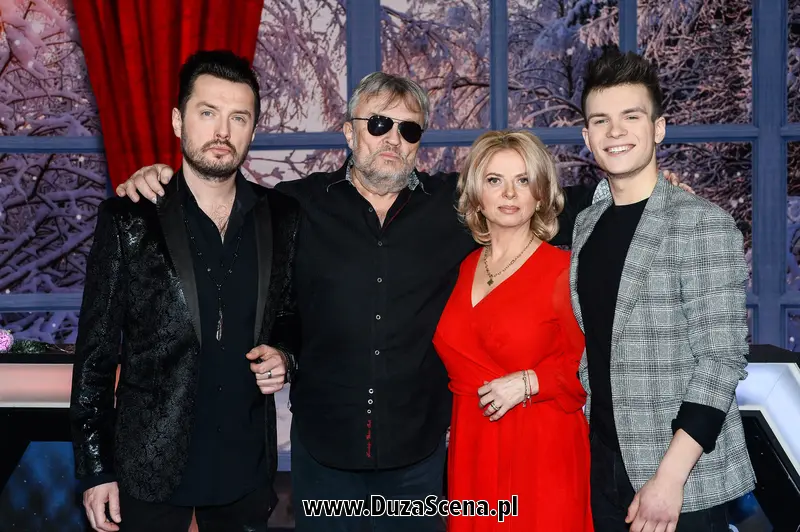 Krzysztof Cugowski z synem, Piotrem, żoną i Chrisem