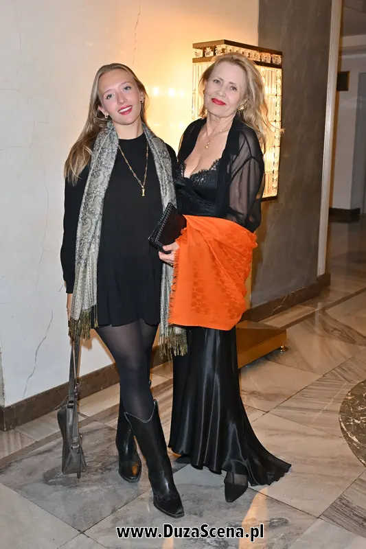 Grazyna Szapolowska, Karolina Matej - wnuczka