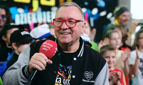 Jurek Owsiak z walizką wspomnień