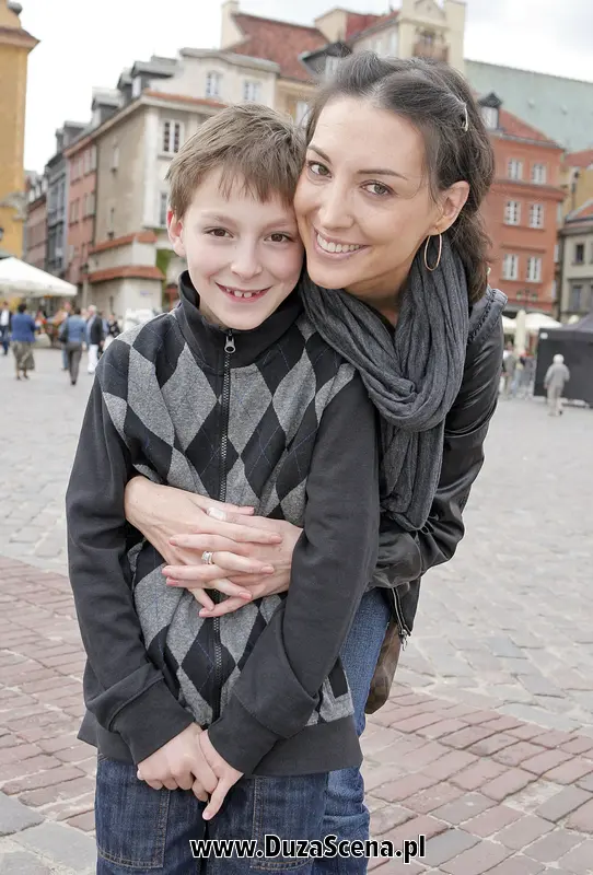 Anna Zejdler z synem, Maksymilianem, 2009 r.