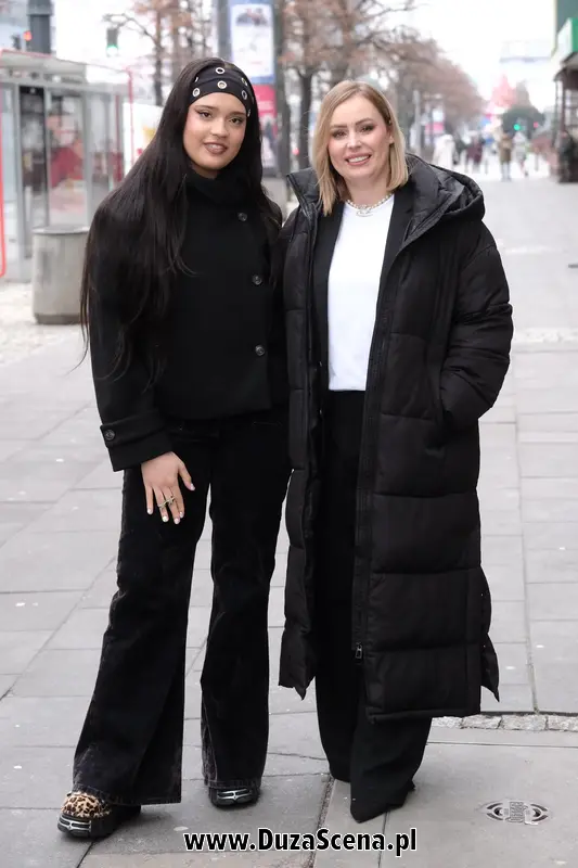 Sara James z mamą, Arletą Dancewicz