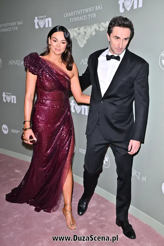 Sebastian Karpiel Bułecka z żoną, Pauliną