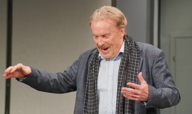Daniel Olbrychski wkracza do Wilkowyj. Czeka go wyjątkowo trudne zadanie