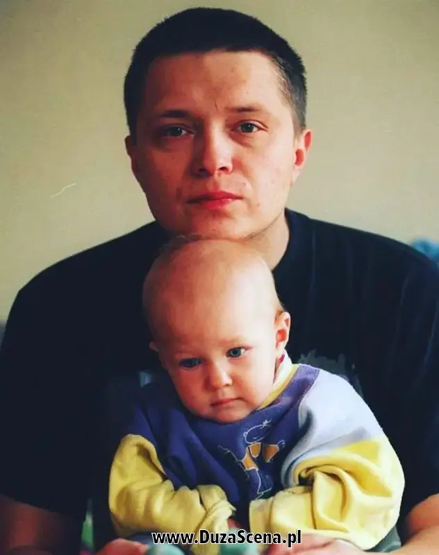 Muniek Staszczyk z dzieckiem